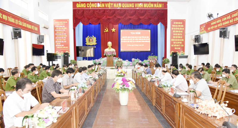 Đại biểu Cà Mau nhất trí cao về hai dự án luật -0