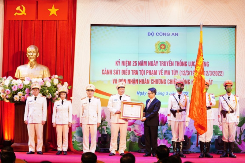 Đấu tranh không khoan nhượng với tội phạm ma tuý -0