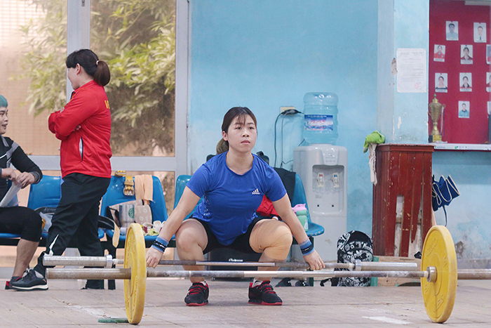 Nghịch lý sân nhà của cử tạ Việt Nam -0