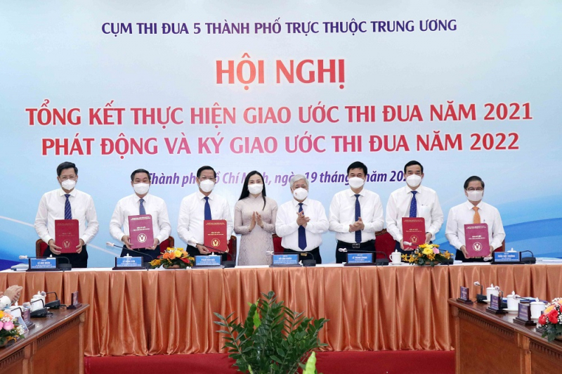 5 thành phố trực thuộc Trung ương phát huy tính chủ động, sáng tạo, bám sát thực tiễn trong công tác thi đua, khen thưởng -0