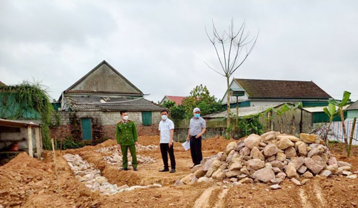 Ngăn chặn trồng cây, xây nhà “đón đầu” đền bù cao tốc Bắc - Nam -0