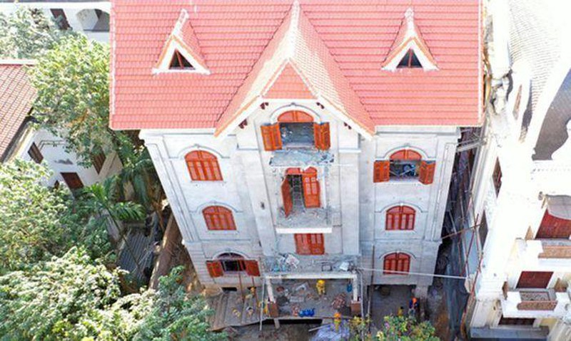 aeceb49d05dfec81b5ce-6735.jpeg -0