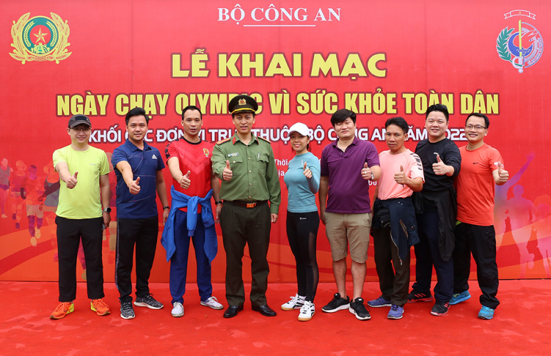 Bộ Công an hưởng ứng Ngày chạy Olympic vì sức khỏe toàn dân -1