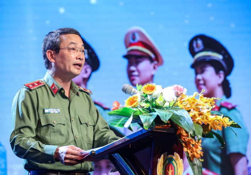 Tuyên dương 20 “Gương mặt trẻ Công an tiêu biểu” năm 2021 và 66 thanh niên Công an xã có thành tích xuất sắc -0