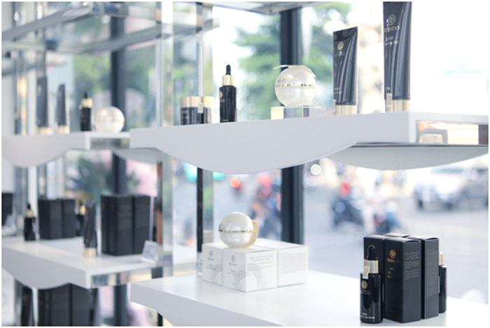 Venesa chính thức đưa vào hoạt động trung tâm chăm sóc sắc đẹp thứ 11 -0