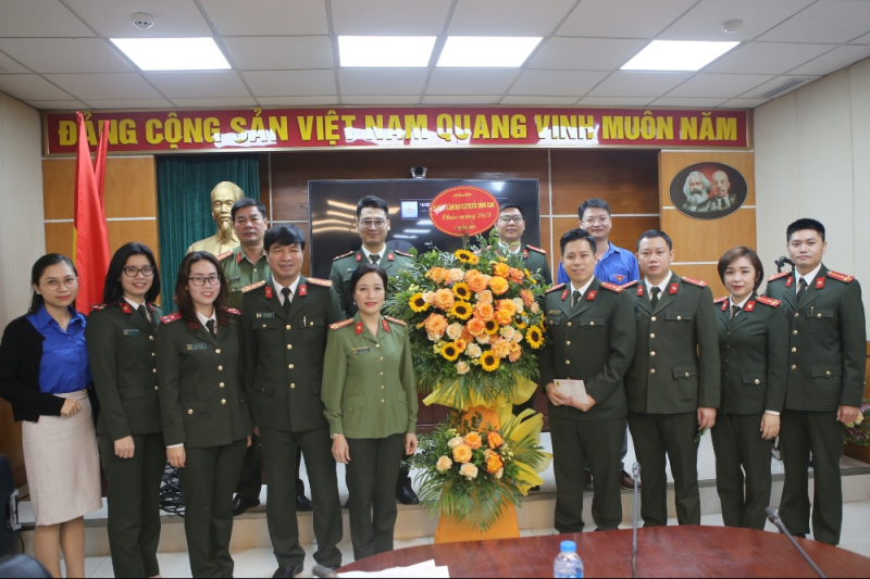 Leaders of DIC holds dialogue with youth union members   -0