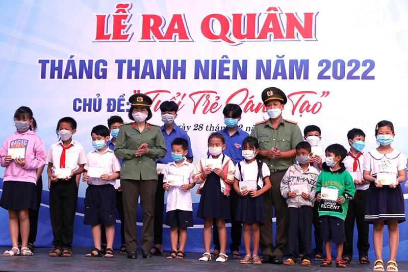 Nhiều hoạt động ý nghĩa của tuổi trẻ Công an Bình Phước -0