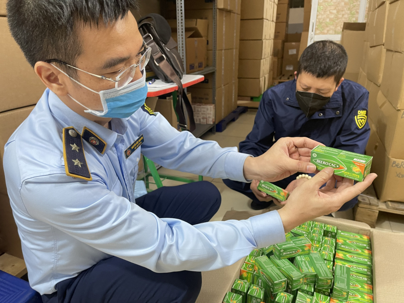 Thu giữ gần 29.000 hộp Vitamin BEEROCAC+ có dấu hiệu xâm phạm quyền nhãn hiệu  -0