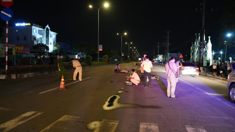 Va chạm giữa xe mô tô và xe đạp điện khiến một người tử vong tại chỗ  -0