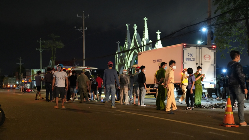 Va chạm giữa xe mô tô và xe đạp điện khiến một người tử vong tại chỗ  -0