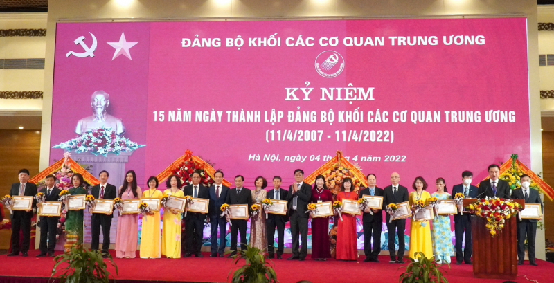 Phát huy hơn nữa vai trò lãnh đạo của Đảng trong các cơ quan, đơn vị ở Trung ương  -0