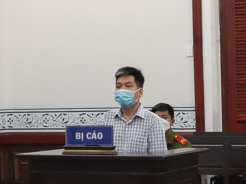 Nhà báo Nguyễn Hoài Nam bị phạt 3 năm 6 tháng tù -0