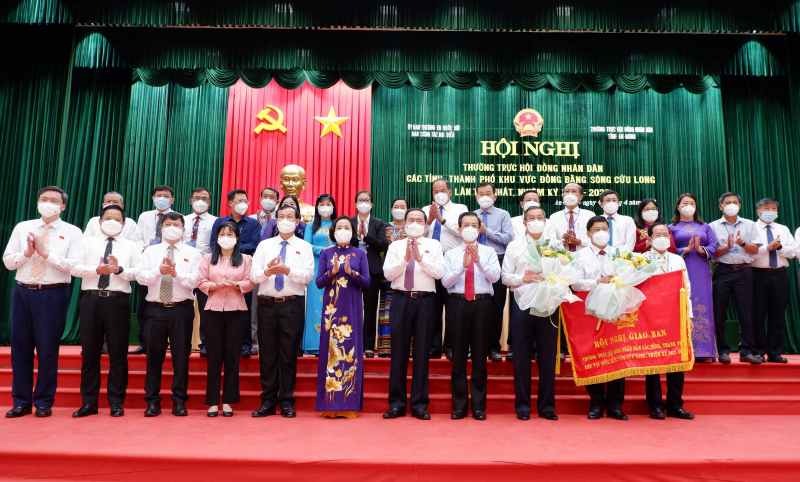 Hội nghị Thường trực Hội đồng nhân dân khu vực Đồng bằng Sông Cửu Long -0