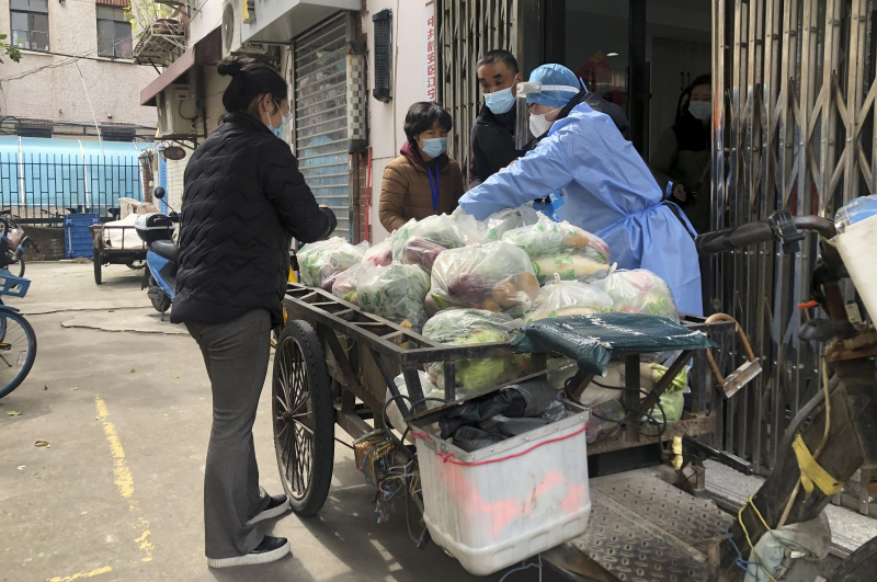 Thượng Hải tìm cách trấn an người dân vì thiếu hụt nhu yếu phẩm -0