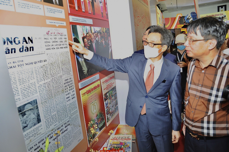 Báo chí CAND thu hút sự quan tâm của độc giả tại Hội báo toàn quốc -0