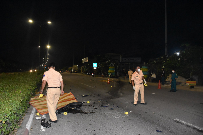 2 xe mô tô tông nhau khiến 2 thanh niên tử vong -0