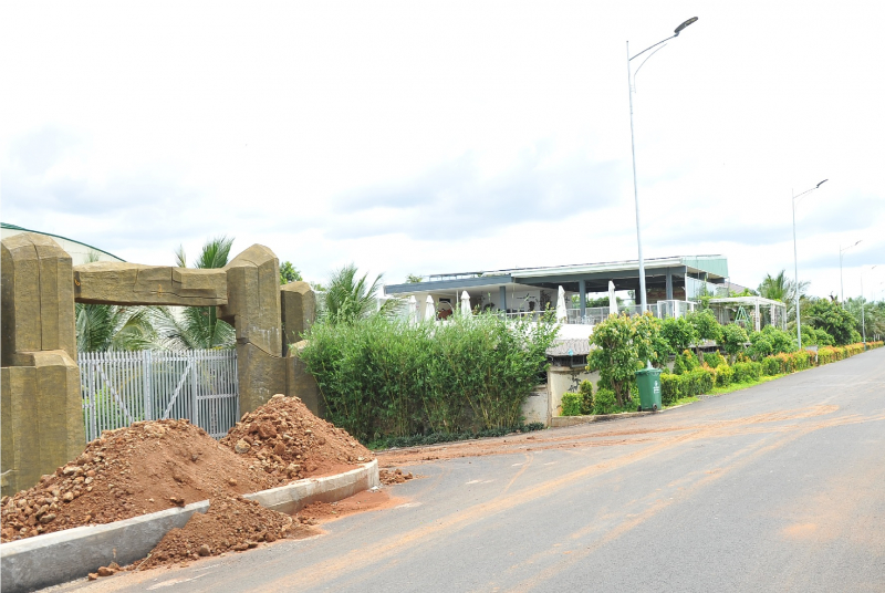 Thêm 2 lãnh đạo xã bị kỷ luật cảnh cáo vì để xây nhà trái phép -0