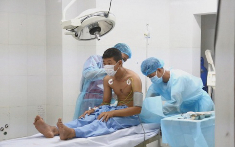 Trung tâm Y tế thị trấn Trường Sa phẫu thuật cấp cứu kịp thời ngư dân viêm ruột thừa cấp  -0