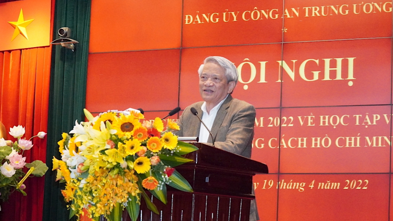 Học tập và làm theo tư tưởng của Bác về thực hiện trách nhiệm nêu gương -0