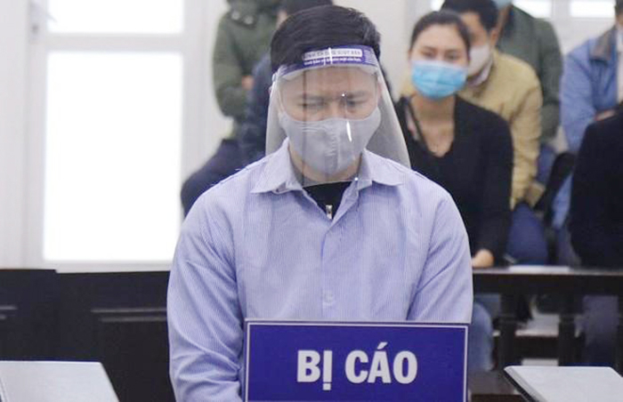 Giám đốc lừa bán nhà ở xã hội bị tăng án thêm 2 năm tù -0