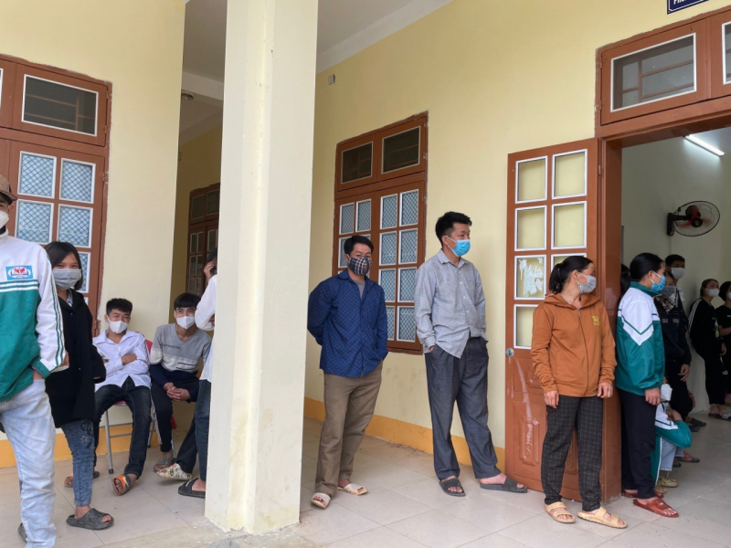 Công an huyện Mộc Châu xuống xã cấp CCCD và định danh điện tử cho người dân -2