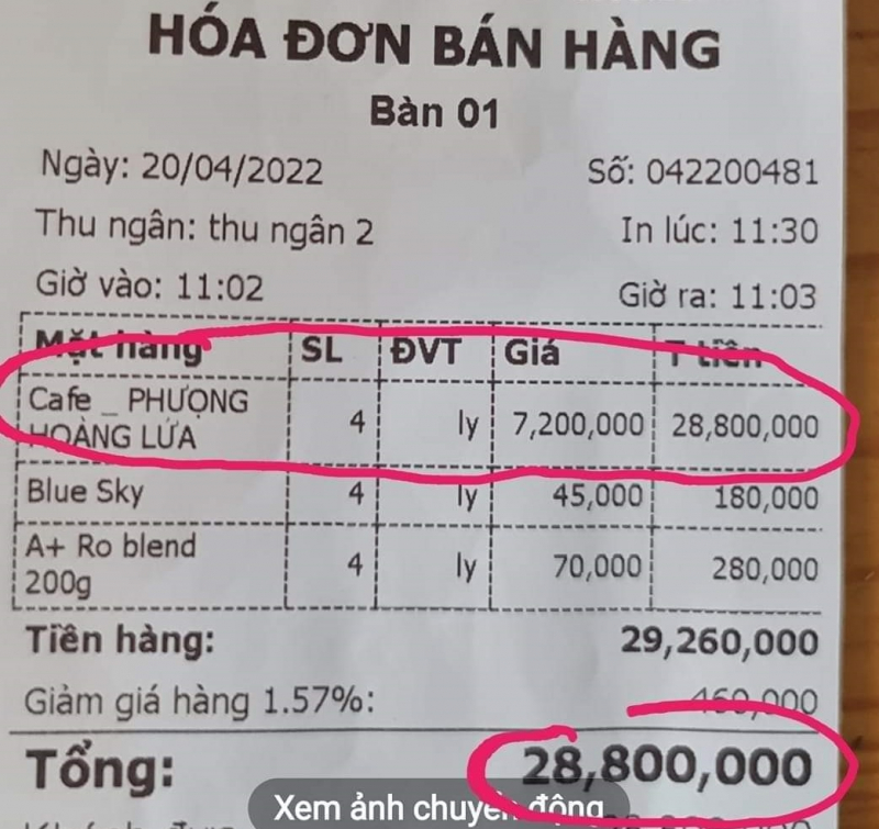 Chủ quán tự in mỗi ly cà phê có giá 7,2 triệu đồng để câu like -0