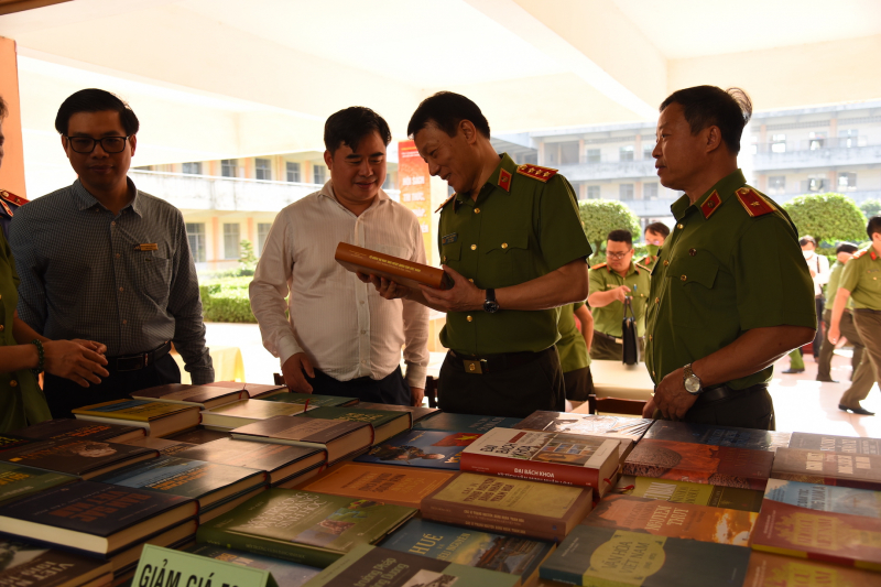 Hội thảo khoa học “Chủ quyền không gian mạng: Yêu cầu thời đại và nghĩa vụ quốc gia” -0