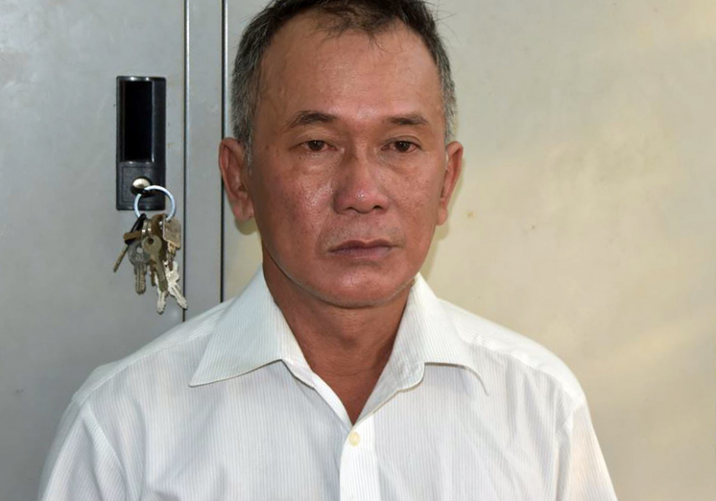 Tạm giữ hình sự đối tượng lừa đảo, chiếm đoạt tài sản của người bán vé số -0