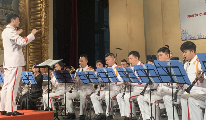 Tổng duyệt chương trình “Tự hào người chiến sĩ CAND Việt Nam” -6