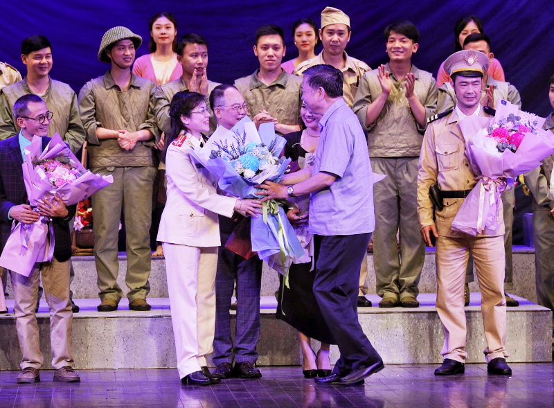 Ra mắt “Bản danh sách điệp viên” – bản dựng mới nhất của Nhà hát CAND -0