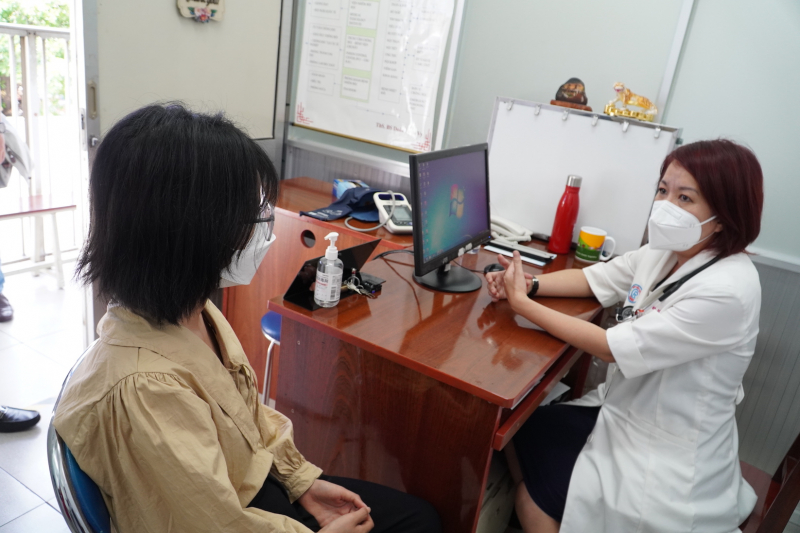 Mất hàng trăm triệu đồng để truyền thuốc thải độc do dùng thuốc Nam sai cách -0