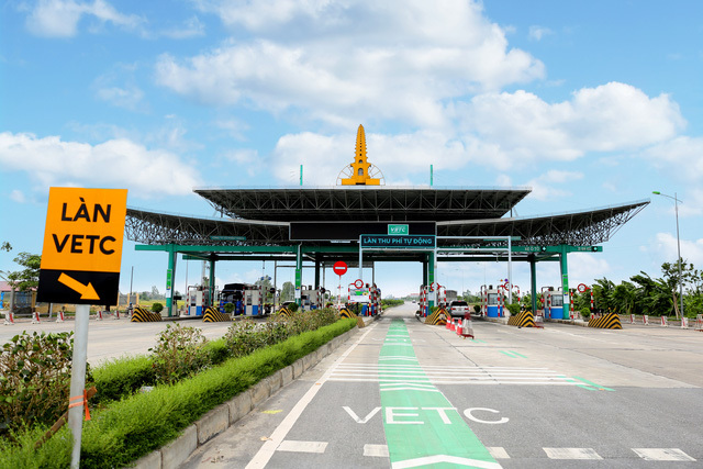 Nếu không lắp đặt xong hệ thống ETC trước tháng 6/2022 các trạm thu phí sẽ phải tạm dừng -0