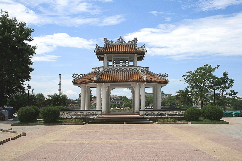 Tìm về những sứ quán thời xưa -0