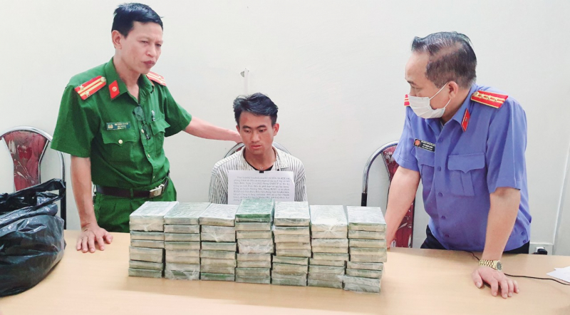 Gian nan hành trình bắt những “bóng ma” thu 72 bánh heroin -0