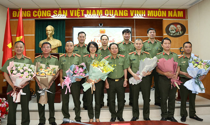 Cục Truyền thông CAND công bố các quyết định bổ nhiệm Phó Tổng Biên tập, Phó Giám đốc -0