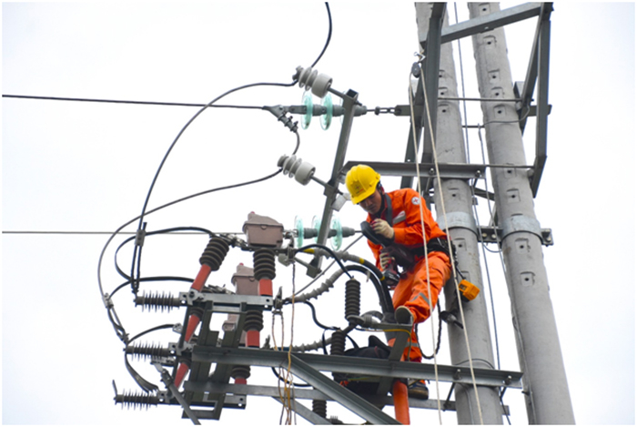 EVNHANOI đảm bảo cung ứng điện trong dịp lễ 30/4 và 1/5 -0