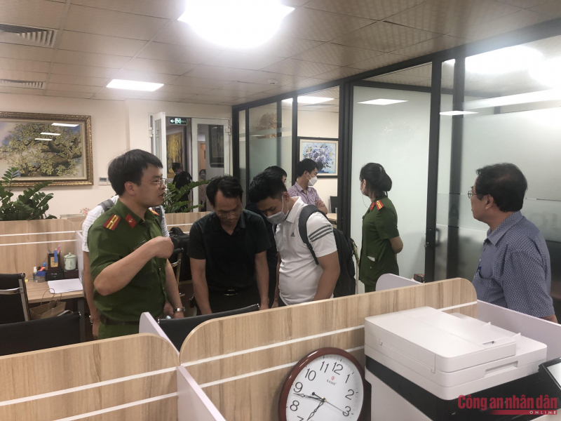 Khám xét Công ty Cổ phần Tiến bộ Quốc tế AIC (Tập đoàn AIC Group) -3