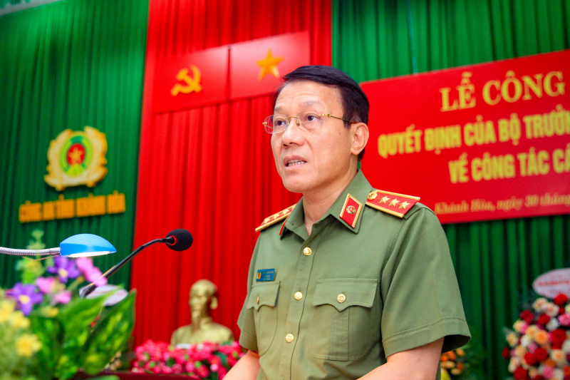 Công bố quyết định của Bộ Công an phân công nhiệm vụ Giám đốc Công an tỉnh Ninh Thuận và Khánh Hòa -0