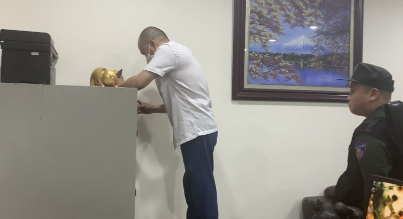 Chuyện chưa kể trong đêm khám xét Tập đoàn AIC Group -0