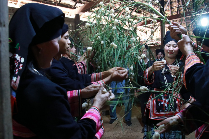 Tái hiện Tết cầu mùa – Tết nhảy của đồng bào Dao -0