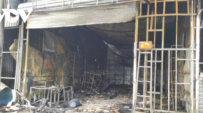 Công an Hải Phòng dập tắt đám cháy lớn gần Trung tâm hành chính quận  -0