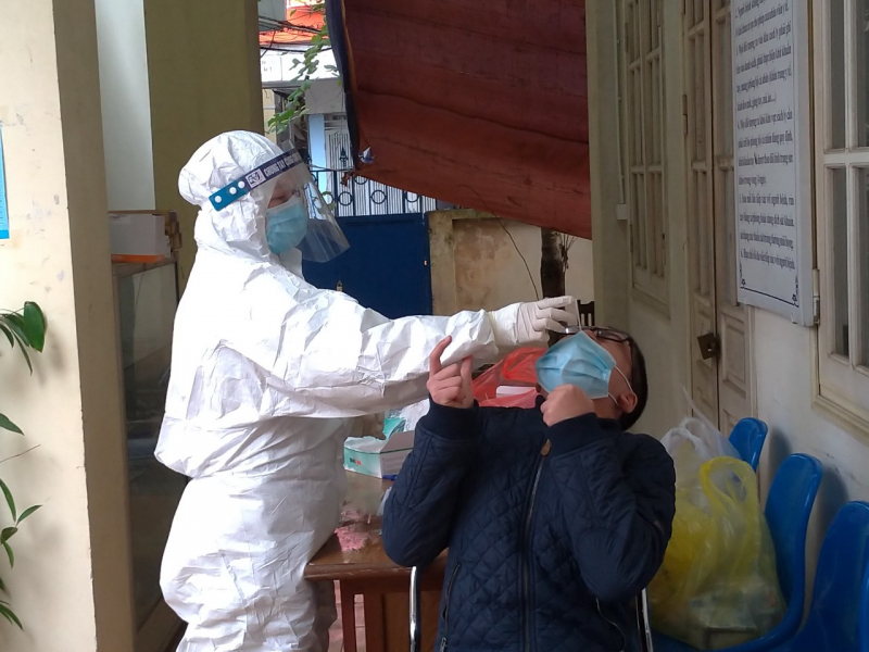 Việt Nam không ghi nhận ca tử vong do COVID-19, F0 giảm mạnh còn hơn 2.000 ca -0