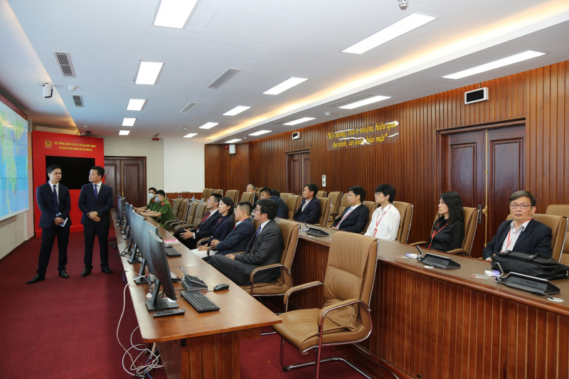 Trao đổi, hợp tác với Singapore về phát triển dữ liệu dân cư, định danh và xác thực điện tử  -0