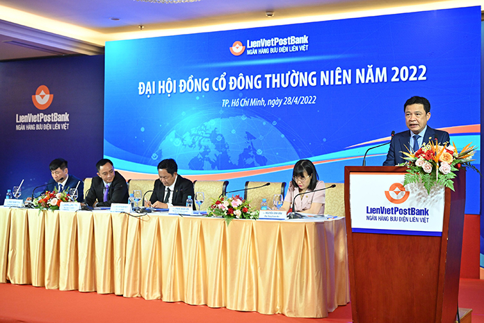“Của chìm, của nổi” tại LienVietPostBank -0