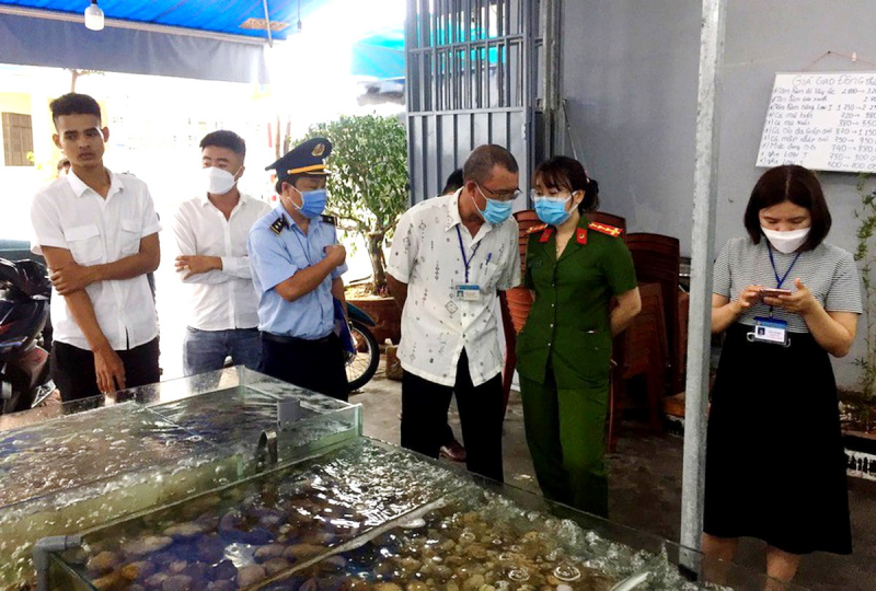 Công an Nha Trang xác minh thêm thông tin du khách “tố” quán ăn “chặt chém” -0