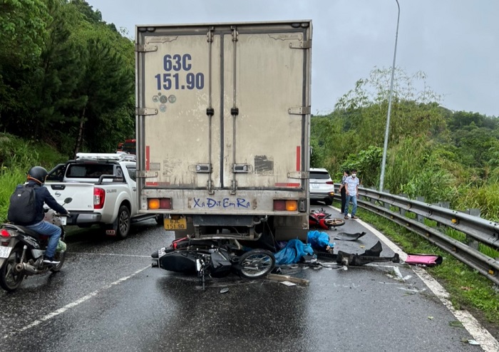 Bắt tạm giam du khách tông 2 phụ nữ tử vong trên đèo Bảo Lộc -0