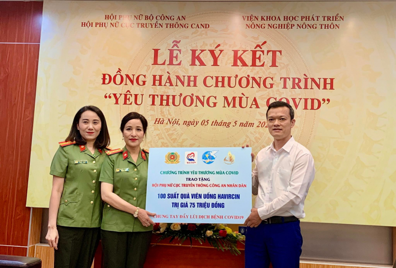 Lan tỏa “Yêu thương mùa COVID-19” trong đại dịch -0