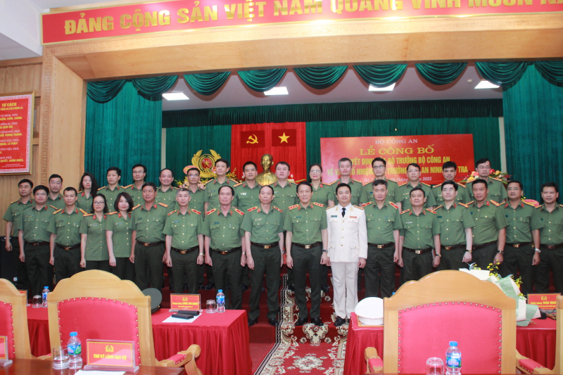 Công bố và trao quyết định bổ nhiệm Cục trưởng Cục An ninh điều tra, Bộ Công an  -0