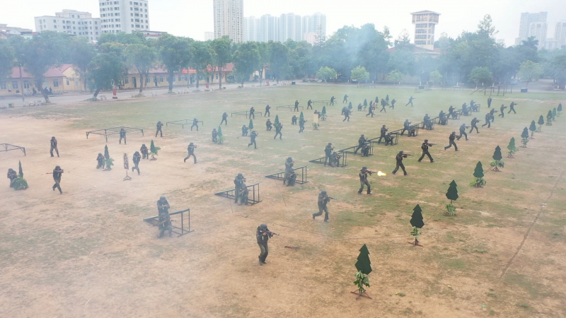 Nâng cao khả năng về kỹ, chiến thuật cho học viên các học viện, trường CAND -3