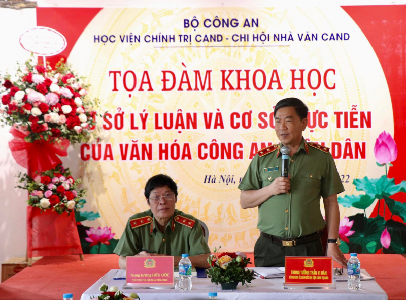 Toạ đàm khoa học “Cơ sở lý luận và cơ sở thực tiễn của văn hoá CAND” -0